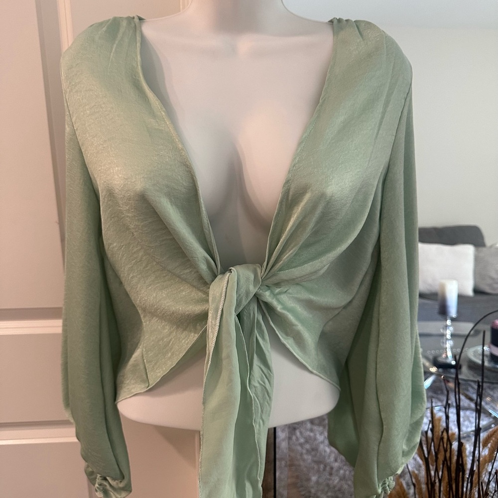 Teal green crop long sleeve blouse